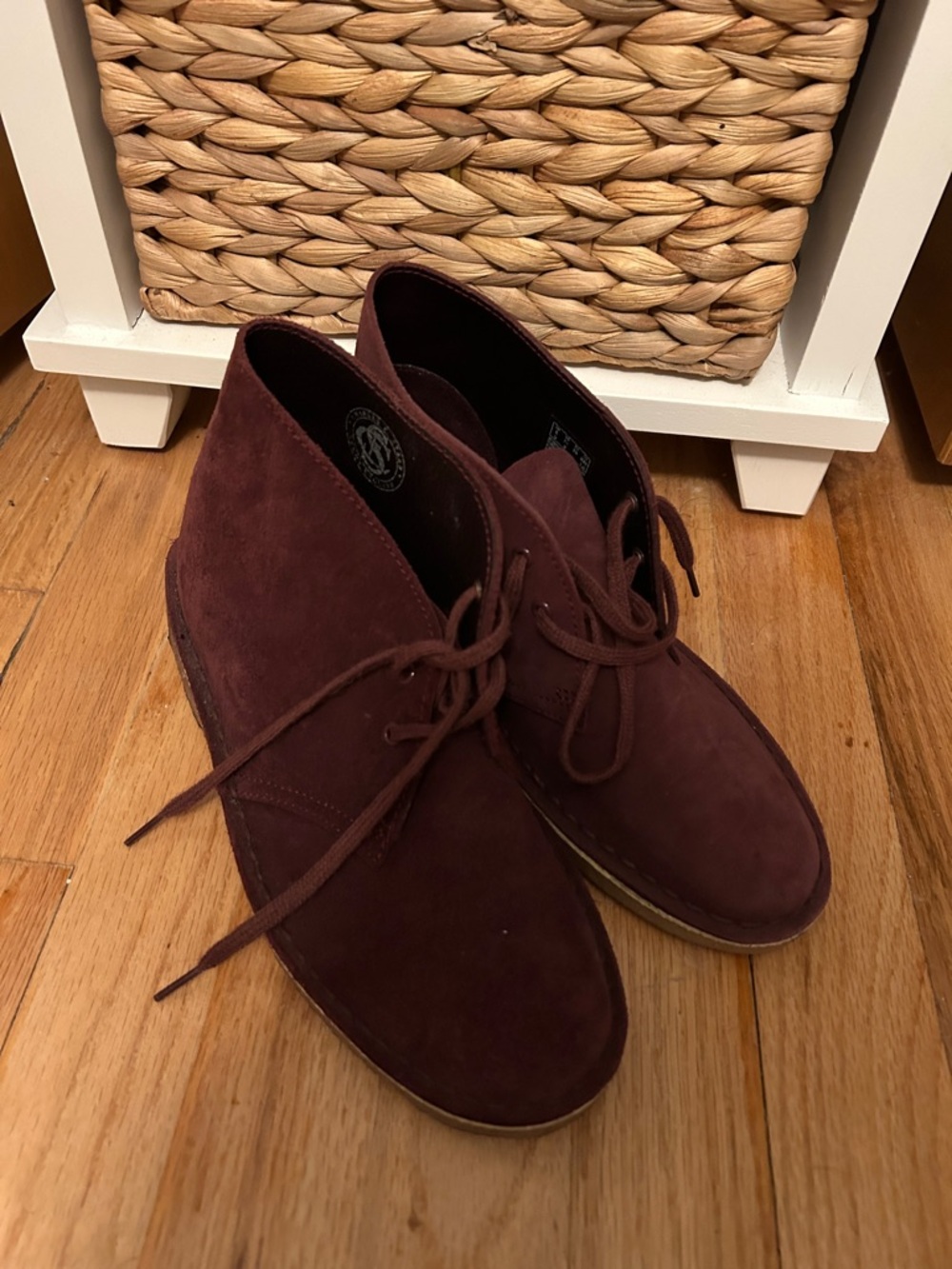 CLARKS ORIGINALS WOMEN'S DESERT BOOT BORDEAUX SUEDE EYE LACE UP